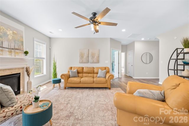 113 Steeplechase Avenue, Mooresville, NC 28117