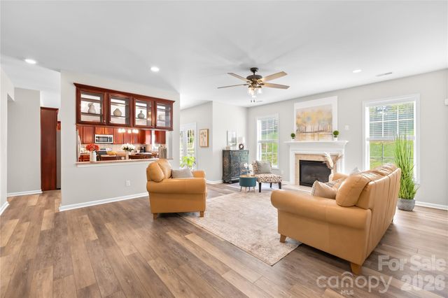 113 Steeplechase Avenue, Mooresville, NC 28117