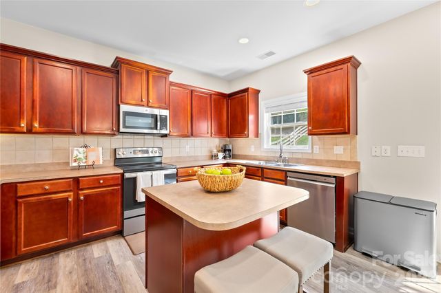 113 Steeplechase Avenue, Mooresville, NC 28117