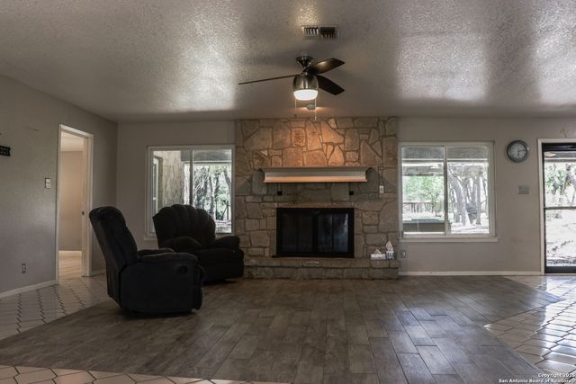 310 Remington, Bergheim, TX 78004