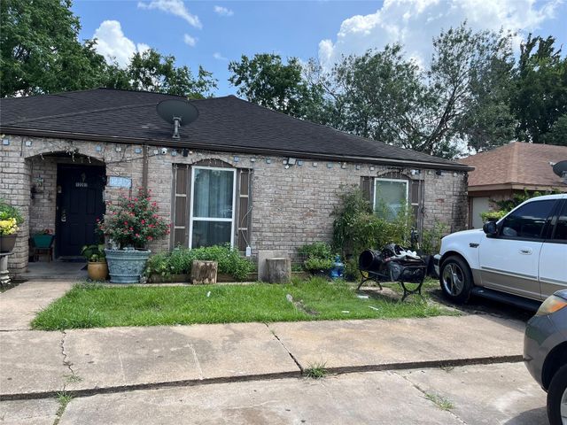 12207 White Cap Lane, Houston, TX 77072