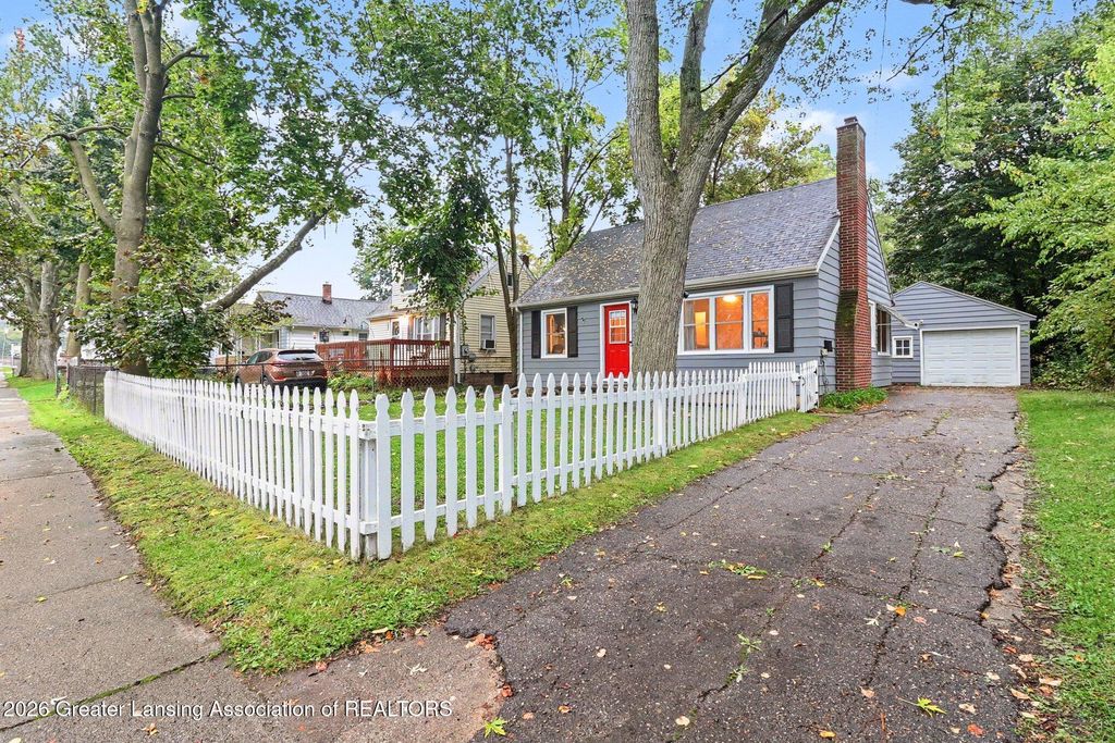 318 E Rouse Street, Lansing, MI 48910