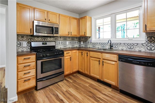 8494 Murphy Road, Thompson, OH 44086