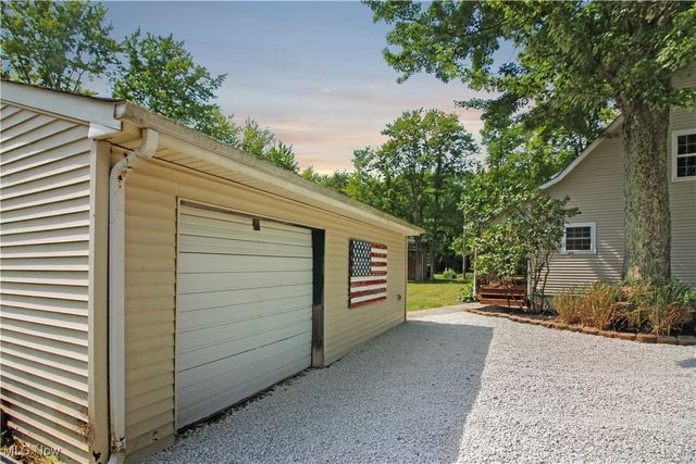 8494 Murphy Road, Thompson, OH 44086