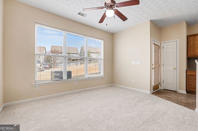 6632 Splashwater Drive, Flowery Branch, GA 30542