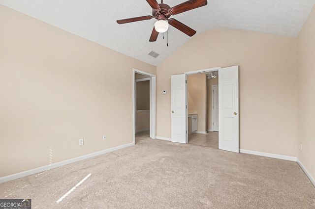 6632 Splashwater Drive, Flowery Branch, GA 30542