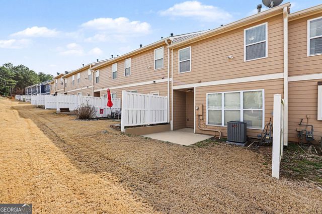 6632 Splashwater Drive, Flowery Branch, GA 30542