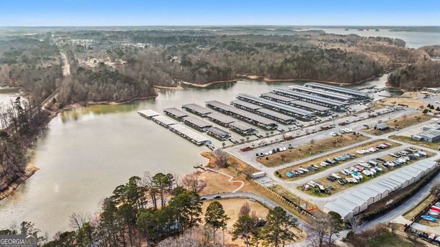 6632 Splashwater Drive, Flowery Branch, GA 30542