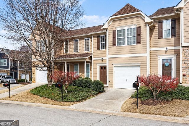 6632 Splashwater Drive, Flowery Branch, GA 30542