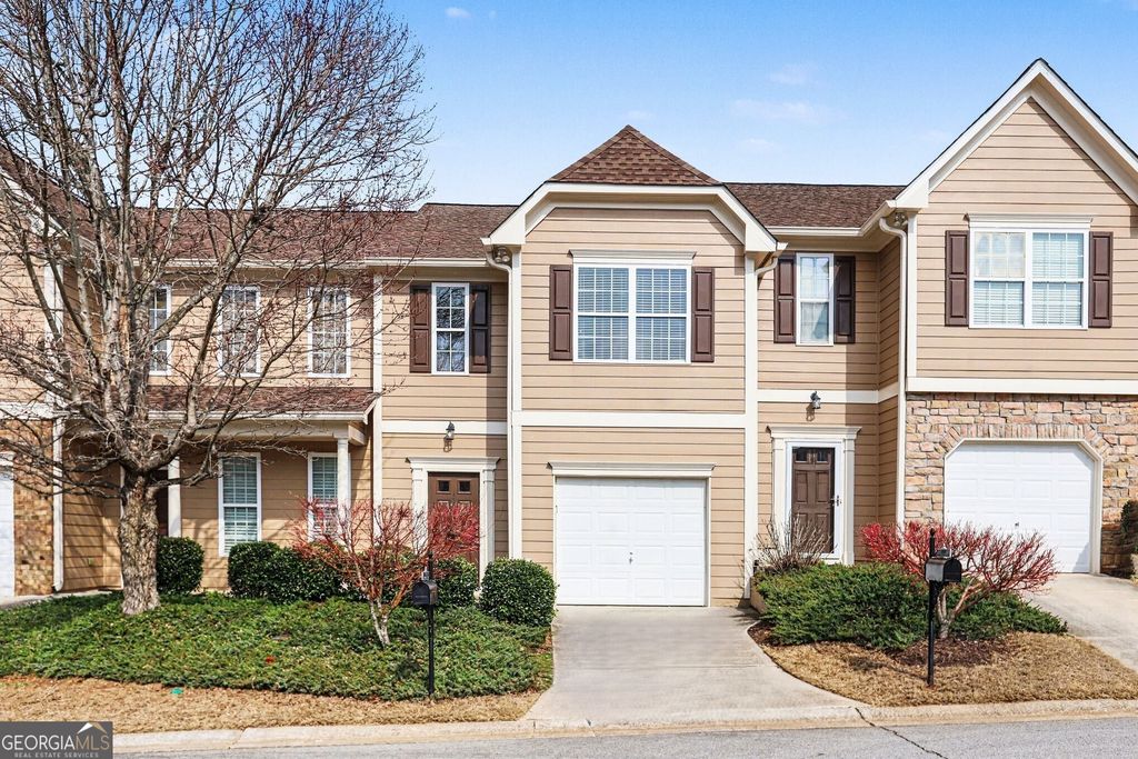 6632 Splashwater Drive, Flowery Branch, GA 30542
