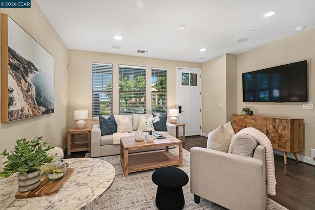 400 Persimmon Common 4, Livermore, CA 94551