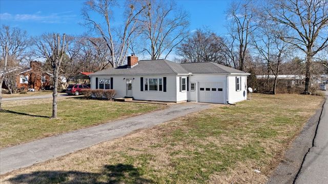 1087 Woods Ferry Rd, Gallatin, TN 37066