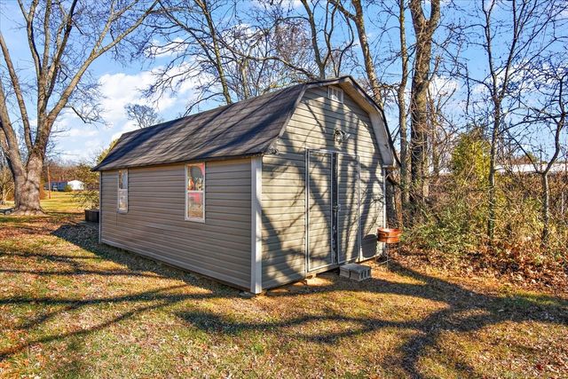 1087 Woods Ferry Rd, Gallatin, TN 37066