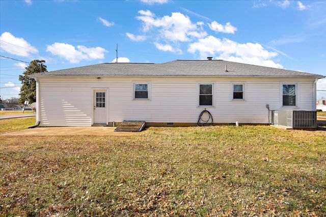 1087 Woods Ferry Rd, Gallatin, TN 37066