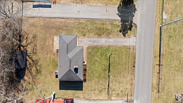 1087 Woods Ferry Rd, Gallatin, TN 37066