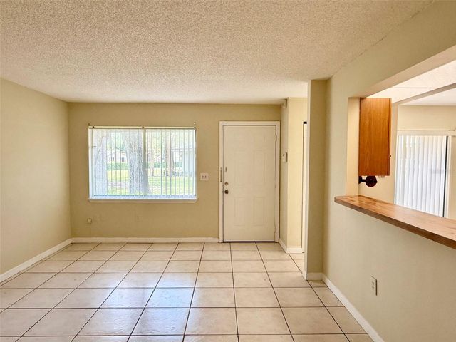 4562 PHEASANT RUN DRIVE 9B, Orlando, FL 32808