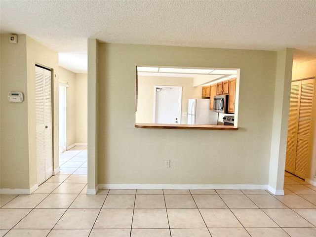 4562 PHEASANT RUN DRIVE 9B, Orlando, FL 32808