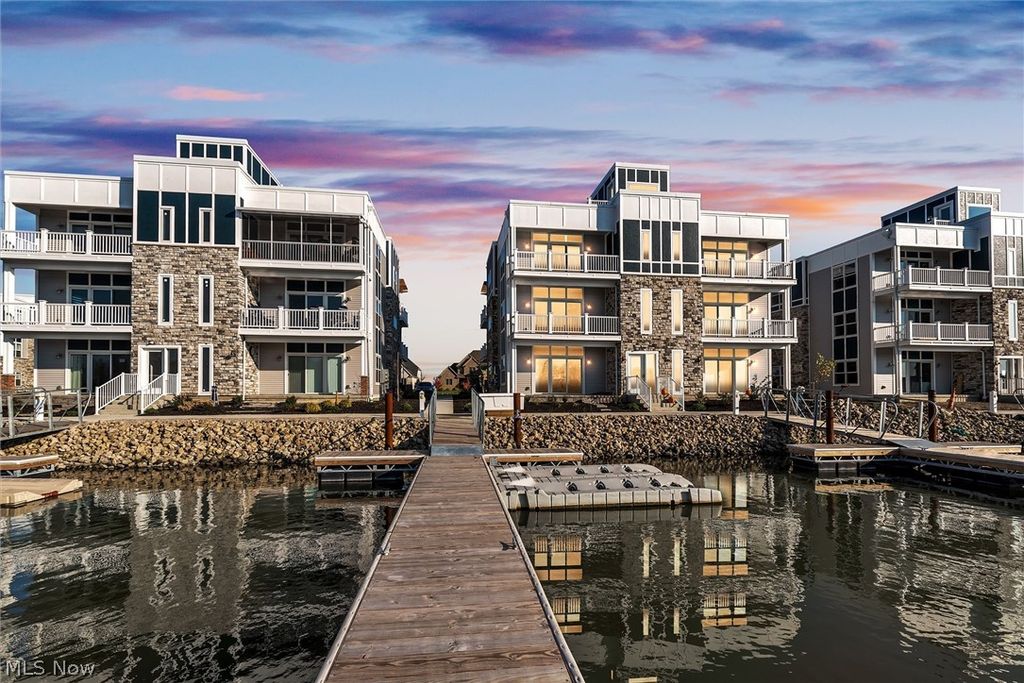 2735 S Harbor Bay Drive 1132, Lakeside-marblehead, OH 43440