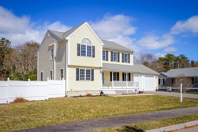 17 Lynne Rd, Wareham, MA 02571