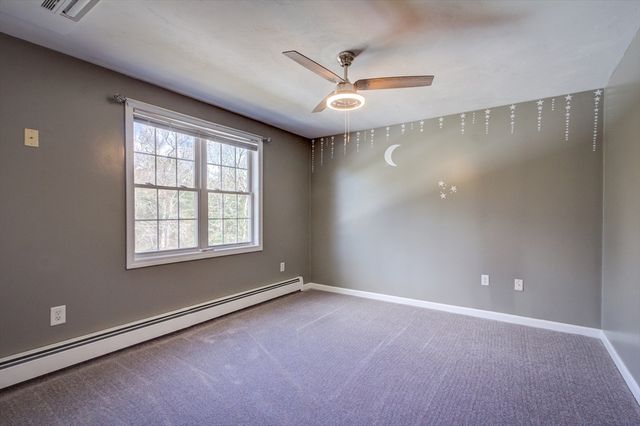 17 Lynne Rd, Wareham, MA 02571