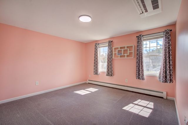 17 Lynne Rd, Wareham, MA 02571