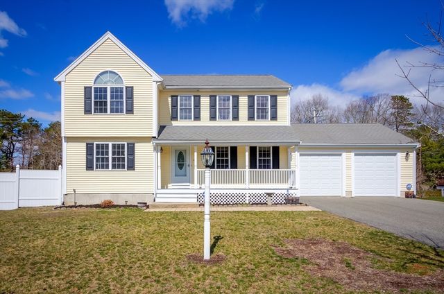17 Lynne Rd, Wareham, MA 02571