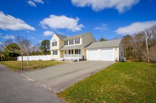 17 Lynne Rd, Wareham, MA 02571