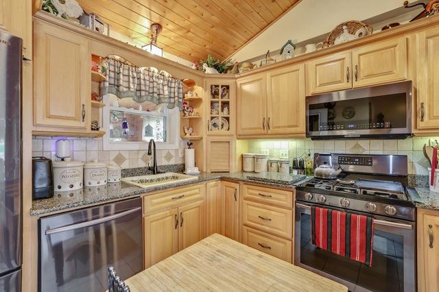 348 Maple Ridge, Coventry, VT 05825