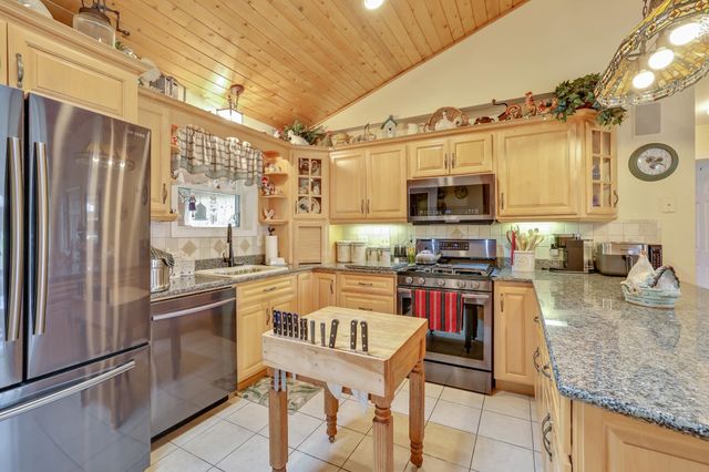 348 Maple Ridge, Coventry, VT 05825