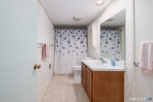 7 Maple Lane 7, Avon, CT 06001