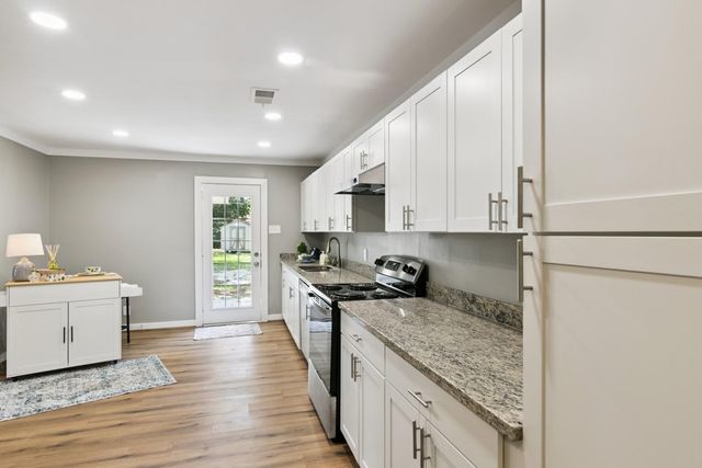 1606 Oaks Drive, Pasadena, TX 77502