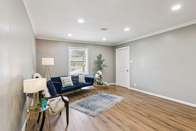 1606 Oaks Drive, Pasadena, TX 77502