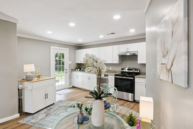 1606 Oaks Drive, Pasadena, TX 77502