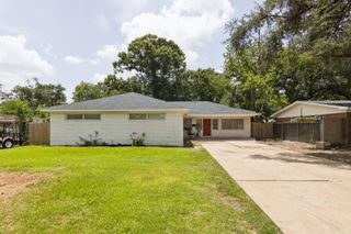 1606 Oaks Drive, Pasadena, TX 77502