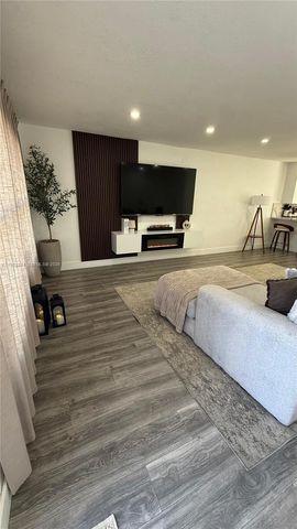 18812 NW 46th Ave, Miami Gardens, FL 33055