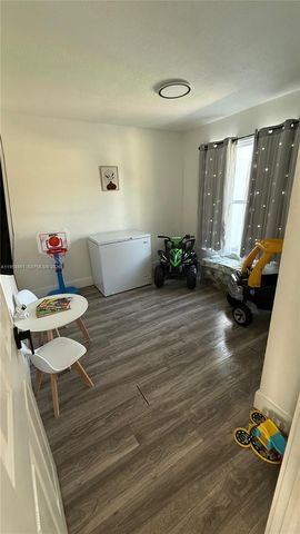 18812 NW 46th Ave, Miami Gardens, FL 33055