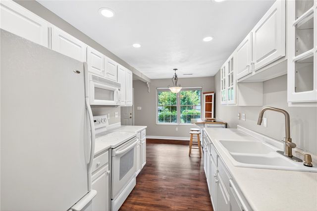 4 Dogwood Drive, Canton Twp, PA 15301