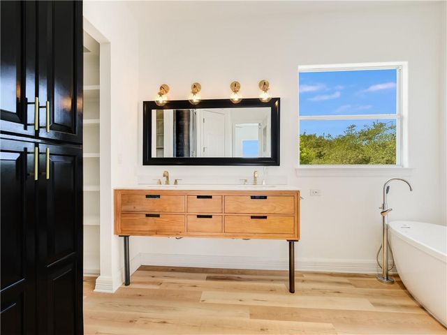 13301 Lone Rider TRL, Bee Cave, TX 78738