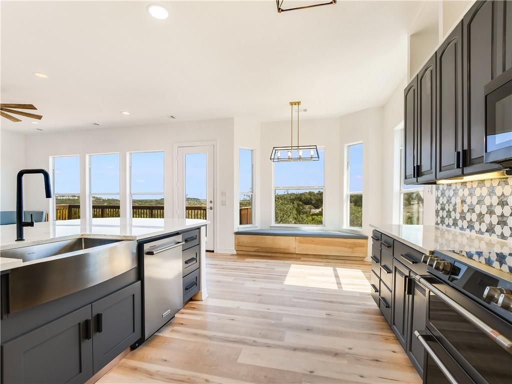 13301 Lone Rider TRL, Bee Cave, TX 78738