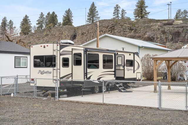 18816 W Pommier Rd, Cheney, WA 99004
