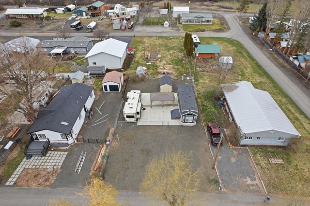 18816 W Pommier Rd, Cheney, WA 99004