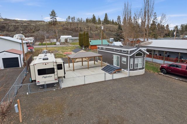 18816 W Pommier Rd, Cheney, WA 99004