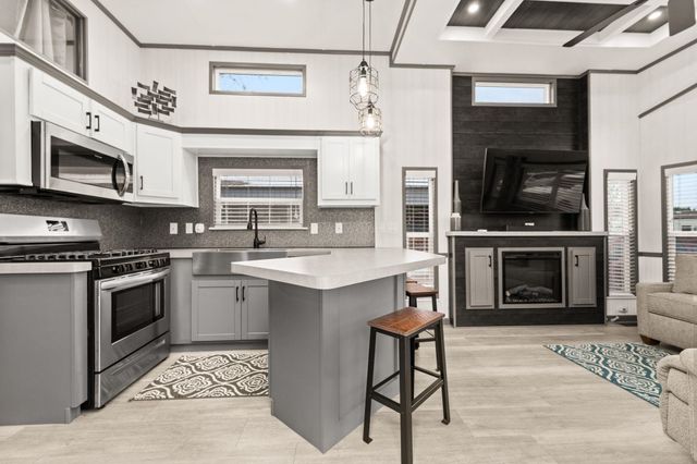 18816 W Pommier Rd, Cheney, WA 99004