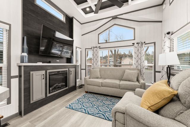 18816 W Pommier Rd, Cheney, WA 99004