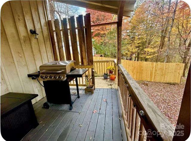 71 Maggie Lane, Maggie Valley, NC 28751