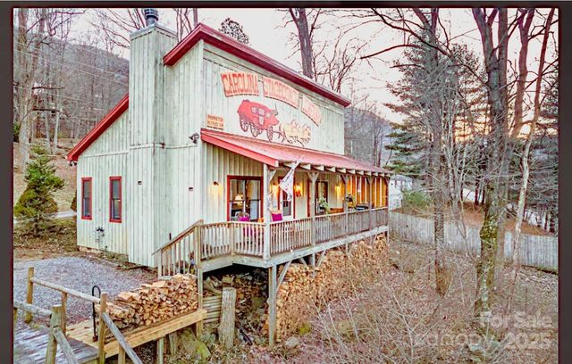 71 Maggie Lane, Maggie Valley, NC 28751