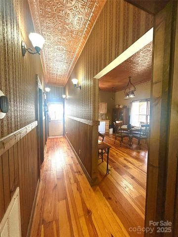 71 Maggie Lane, Maggie Valley, NC 28751