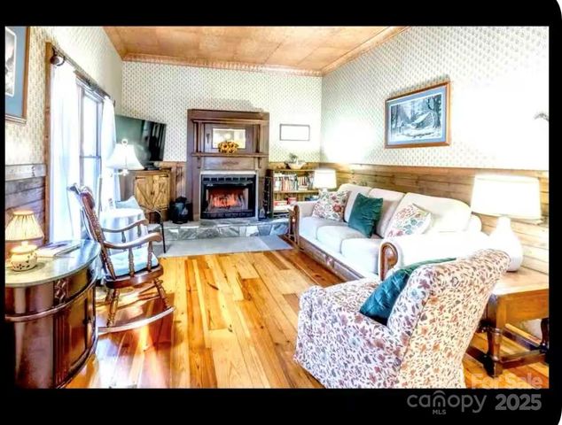 71 Maggie Lane, Maggie Valley, NC 28751