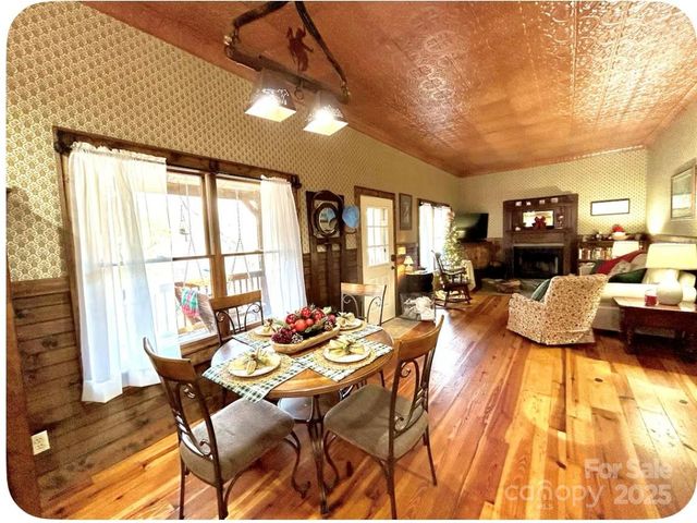 71 Maggie Lane, Maggie Valley, NC 28751