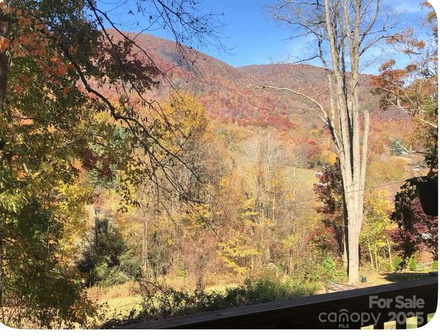 71 Maggie Lane, Maggie Valley, NC 28751
